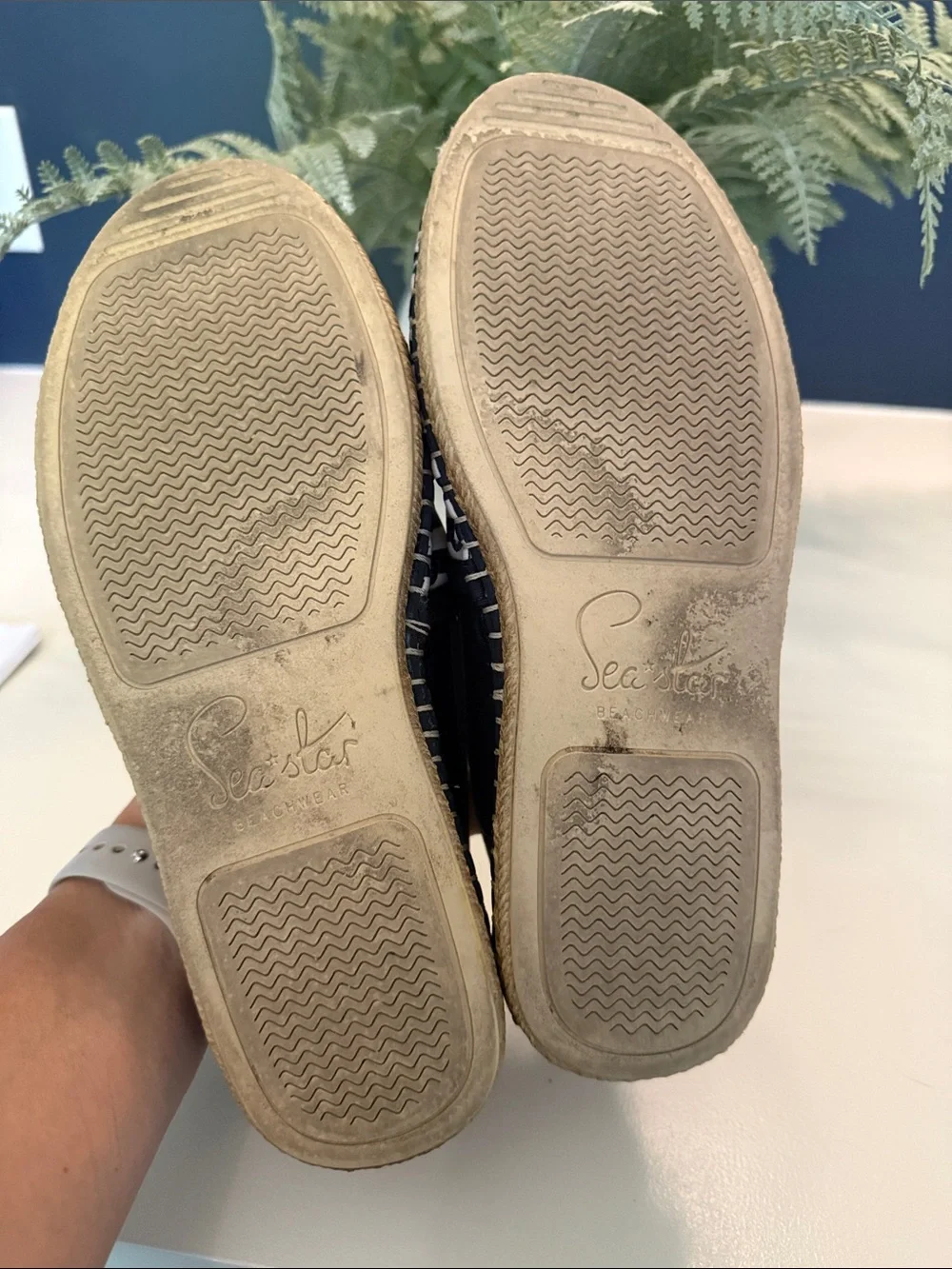 Tory Burch classic slip